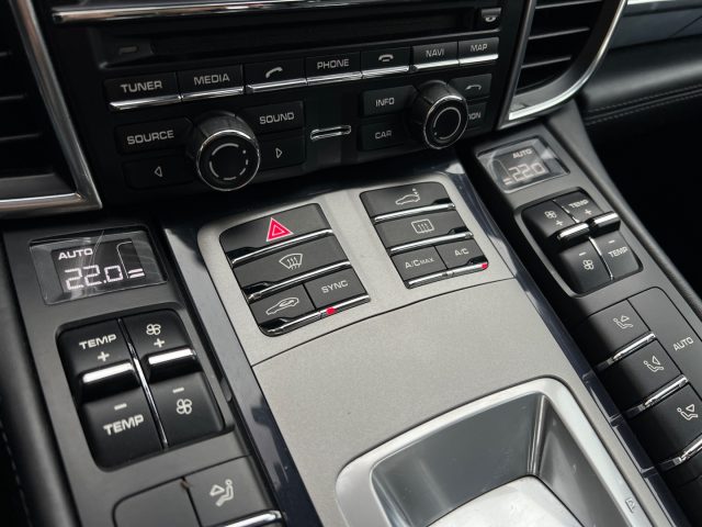 PORSCHE Panamera usata, con Lettore CD