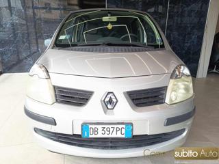 RENAULT Modus 1.2 16V Confort Dynamique