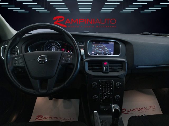 VOLVO V40 usata 11