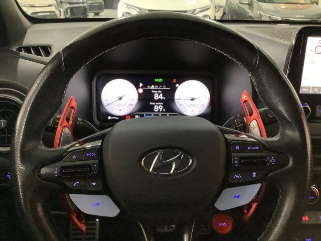 HYUNDAI Kona usata, con Bracciolo