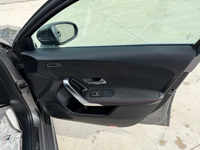 MERCEDES-BENZ A 180 usata 26