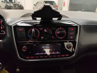 VOLKSWAGEN up! usata 16