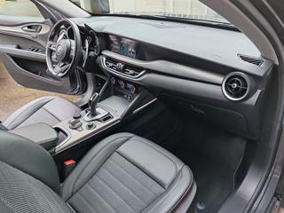 ALFA ROMEO Stelvio usata, con Sistema di navigazione