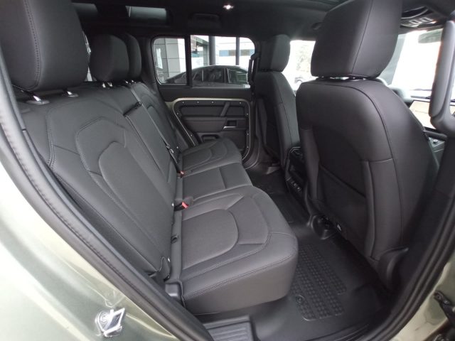LAND ROVER Defender usata, con Controllo automatico clima