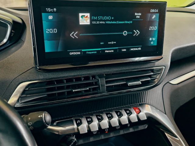 PEUGEOT 5008 usata, con Sensore di luce
