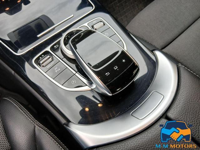 MERCEDES-BENZ C 220 usata, con Chiusura centralizzata
