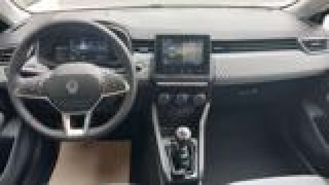 RENAULT Clio usata, con Autoradio