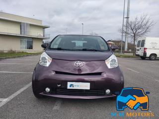 TOYOTA iQ usata, con Airbag