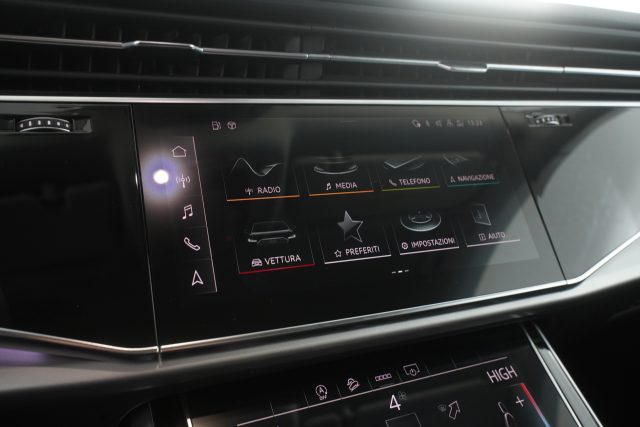 AUDI Q8 usata 16