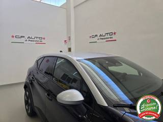 RENAULT Captur usata, con Autoradio digitale