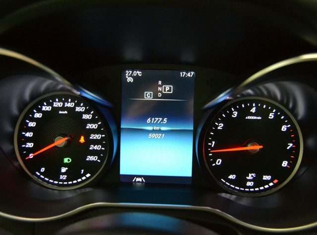 MERCEDES-BENZ C 180 usata, con Controllo automatico clima