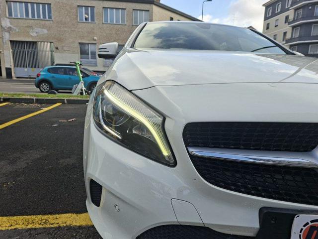 MERCEDES-BENZ A 180 usata, con Fari LED