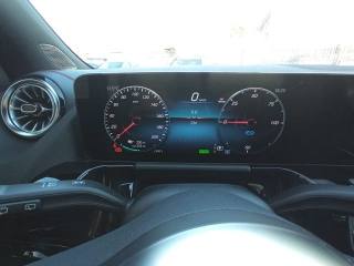 MERCEDES-BENZ EQA usata, con ESP