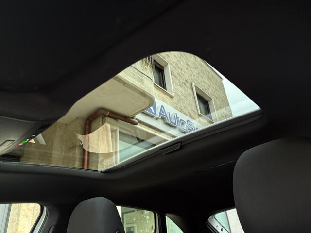 VOLKSWAGEN Taigo usata, con Sensore di luce