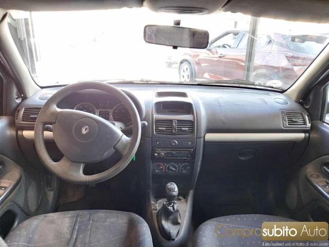 RENAULT Clio usata 10