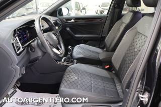VOLKSWAGEN T-Roc usata, con Autoradio