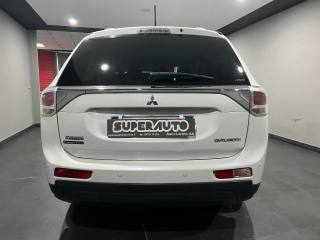 MITSUBISHI Outlander usata, con Airbag Passeggero