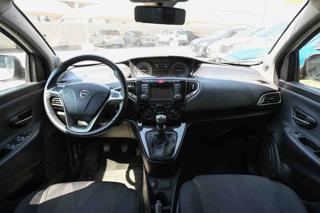 LANCIA Ypsilon usata, con Autoradio