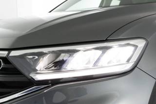 VOLKSWAGEN T-Roc usata 12