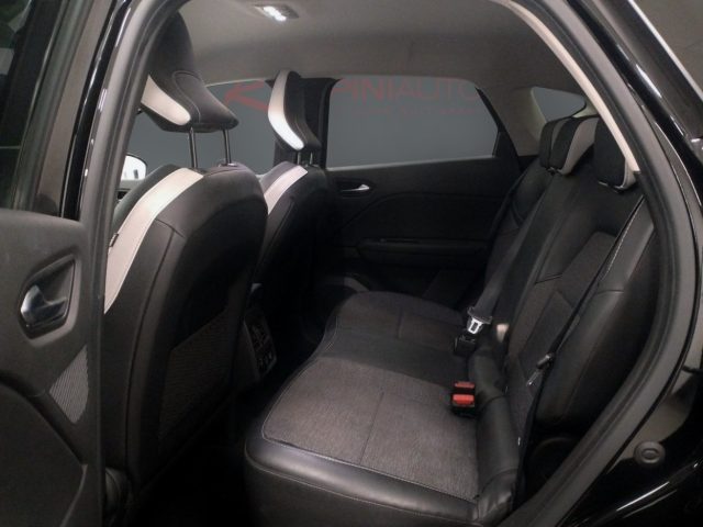 RENAULT Captur usata 15