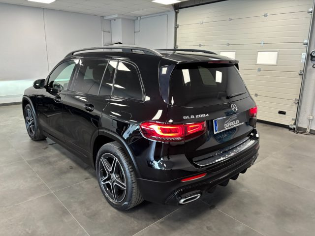 MERCEDES-BENZ GLB 200 usata, con Autoradio