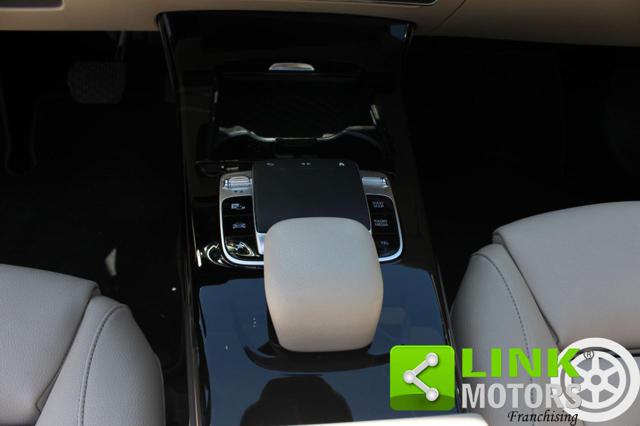MERCEDES-BENZ A 180 usata, con USB