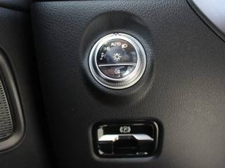 MERCEDES-BENZ C 200 usata, con Leve al volante