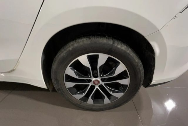 FIAT Tipo usata, con Volante in pelle