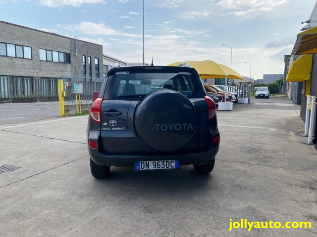 TOYOTA RAV 4 usata, con Airbag Passeggero