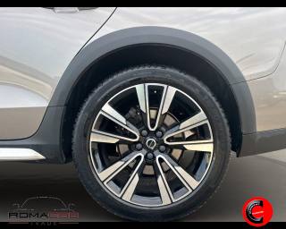 VOLVO V60 Cross Country usata, con Bluetooth