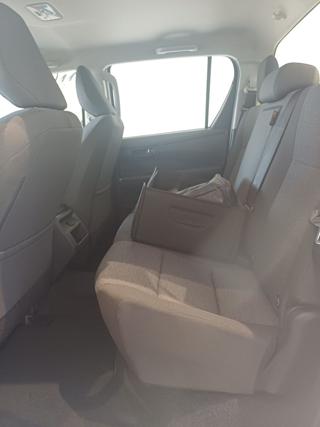 TOYOTA Hilux usata, con Autoradio