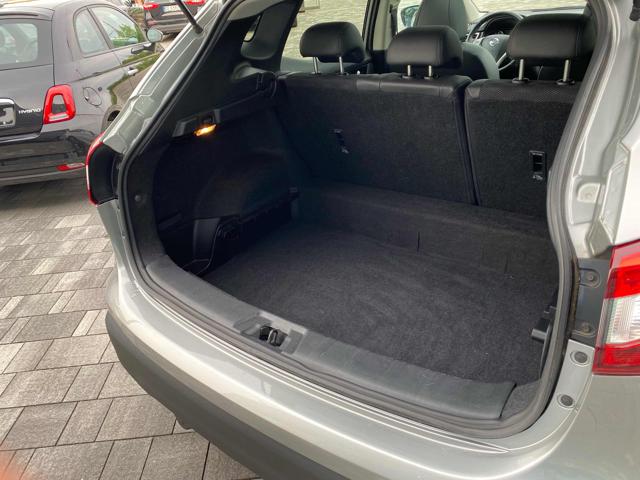 NISSAN Qashqai usata, con Touch screen