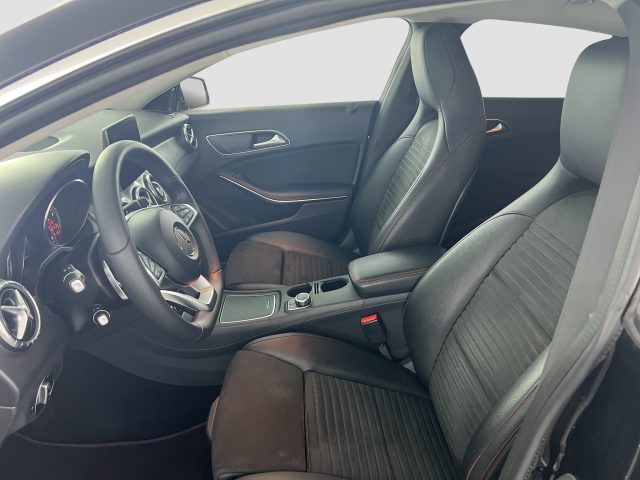 MERCEDES-BENZ CLA 200 usata 8