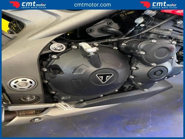 TRIUMPH Speed Triple 1050 usata 8