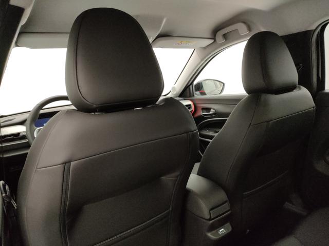JEEP Avenger usata, con USB