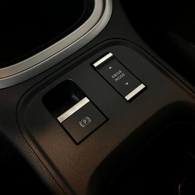 JEEP Avenger usata, con Luci diurne LED