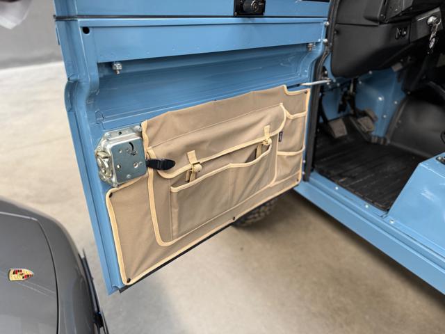 LAND ROVER Defender usata 21
