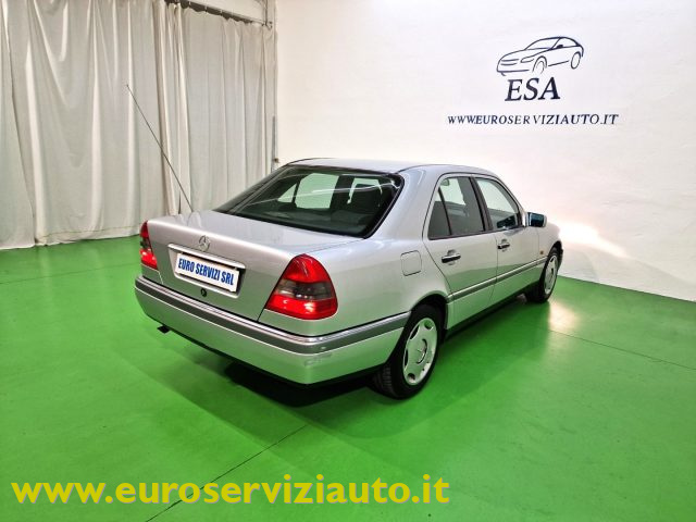 MERCEDES-BENZ C 180 usata 10