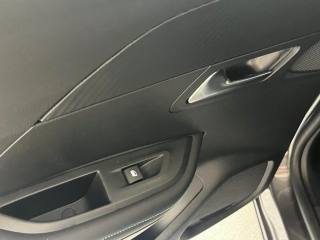 PEUGEOT 2008 usata, con Autoradio digitale