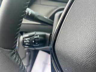 PEUGEOT 2008 usata, con Controllo automatico clima