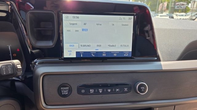 FORD Tourneo Courier usata, con Volante in pelle