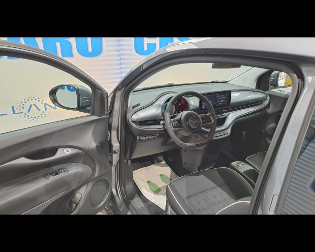 FIAT 500e usata, con Controllo automatico clima