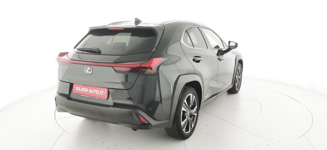 LEXUS UX 250h usata, con Cerchi in lega