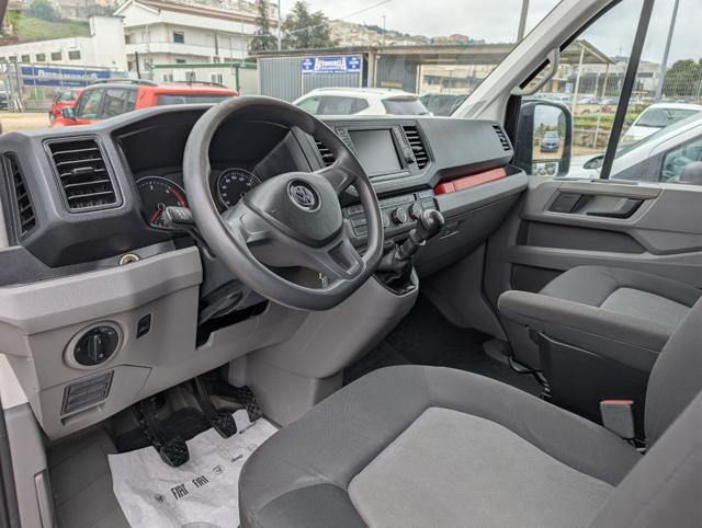 VOLKSWAGEN Crafter usata, con Touch screen