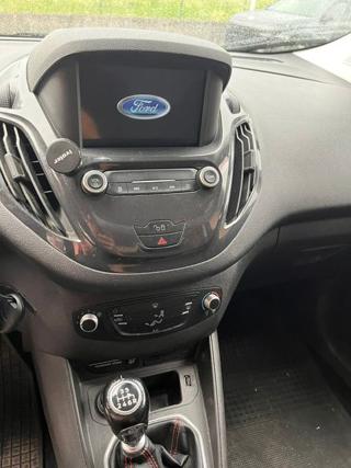 FORD Tourneo Courier usata, con Fendinebbia