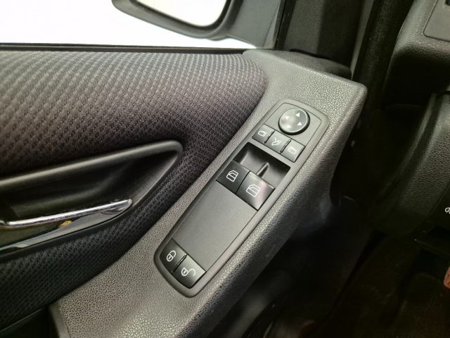 MERCEDES-BENZ A 160 usata 25