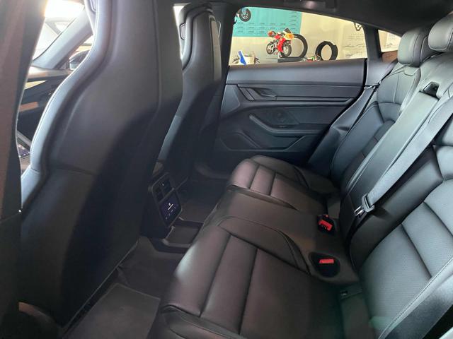 PORSCHE Taycan usata, con Touch screen