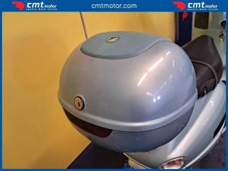 PIAGGIO Vespa 125 ET4 usata 6