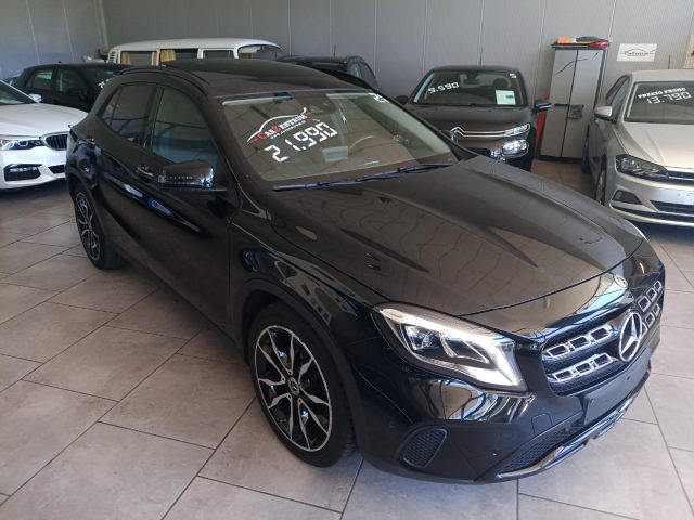 MERCEDES-BENZ GLA 200 usata, con Airbag Passeggero