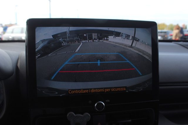 TOYOTA Yaris usata, con Telecamera per parcheggio assistito
